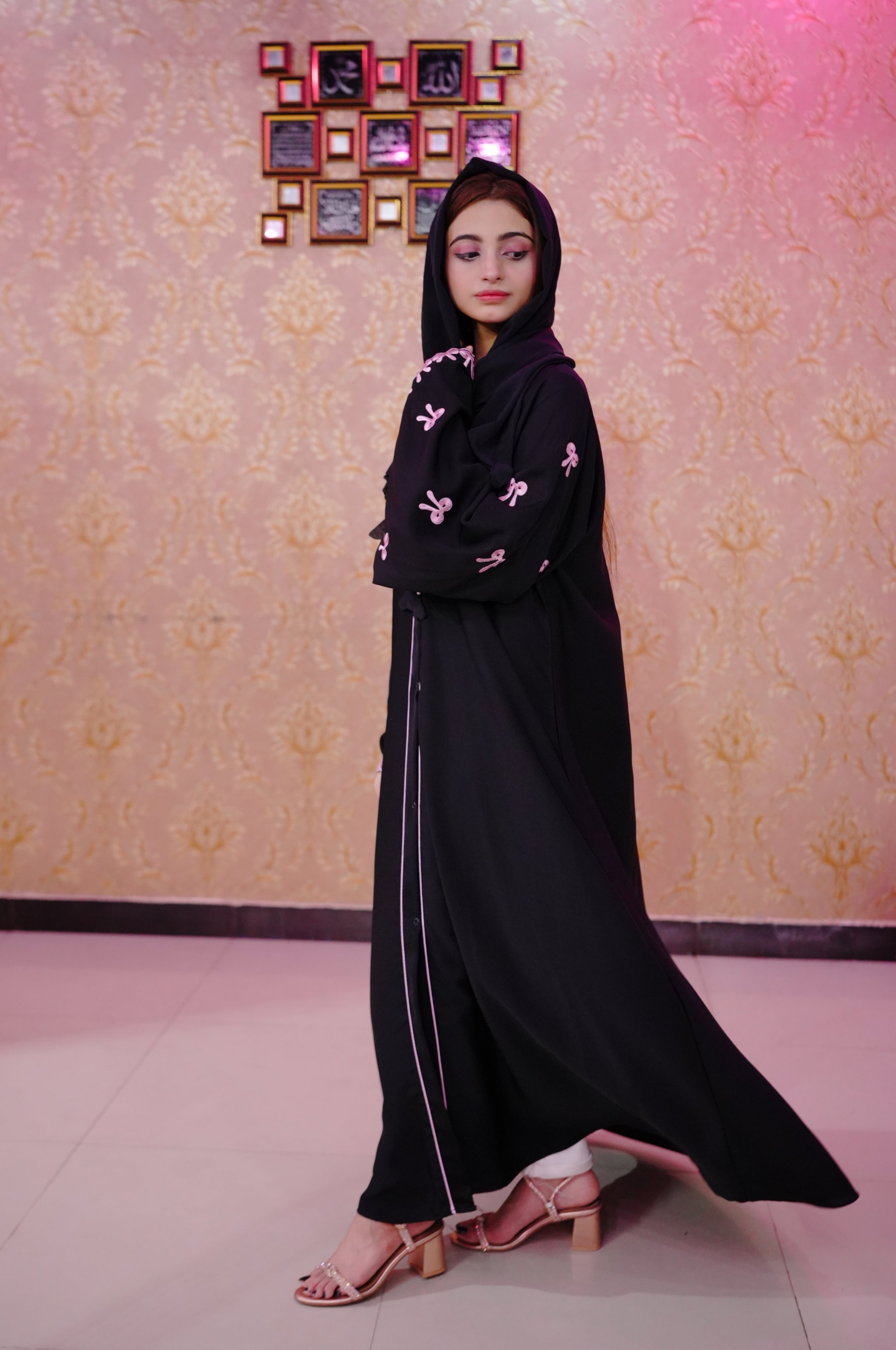 Bow Sleeves Premium Nida Front pipine