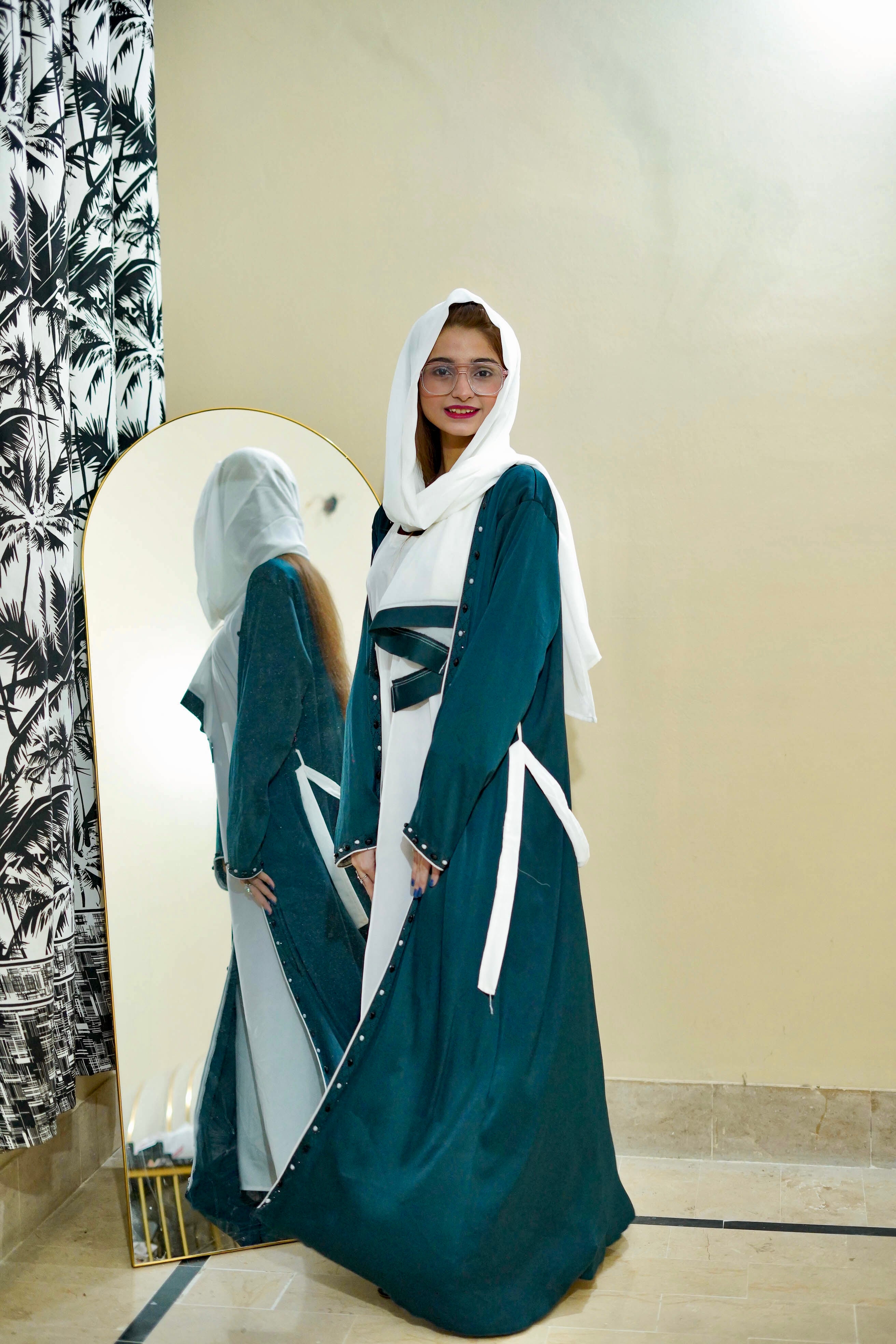 Romantic Nida Double shad Abaya ( C GREEN )